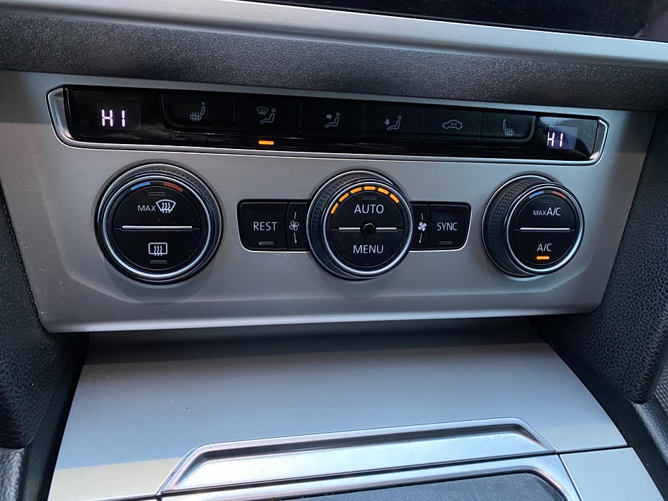 Volkswagen Passat 2.0TDi 