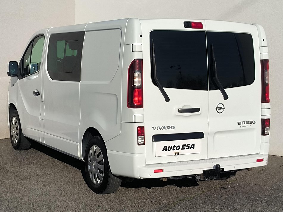 Opel Vivaro 1.6CDTi  5míst