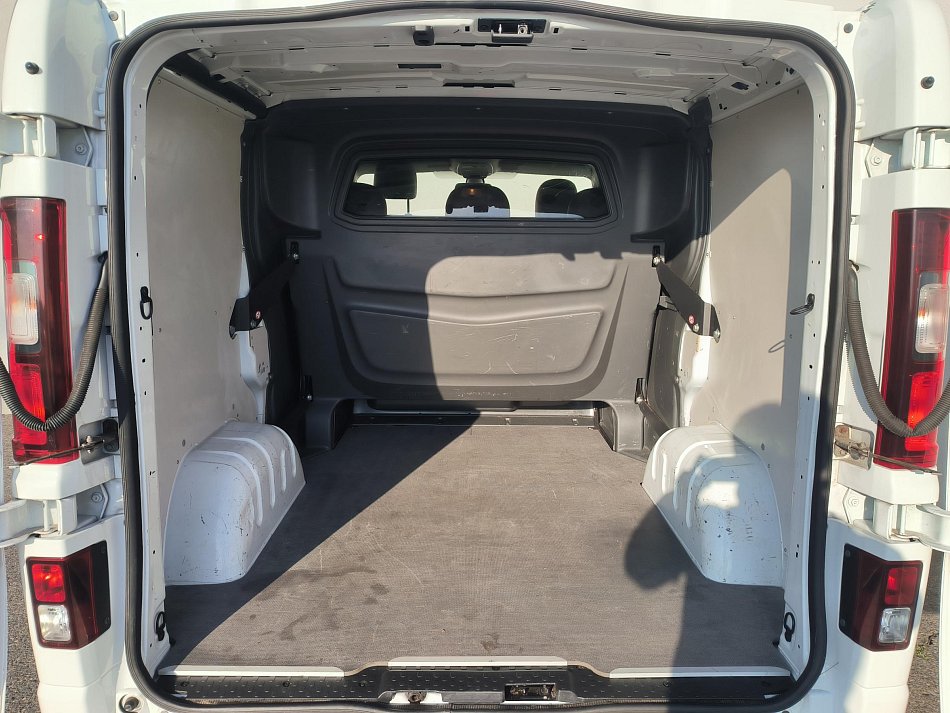 Opel Vivaro 1.6CDTi  5míst