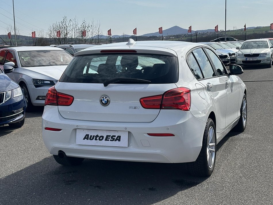BMW Řada 1 1.5i  1161