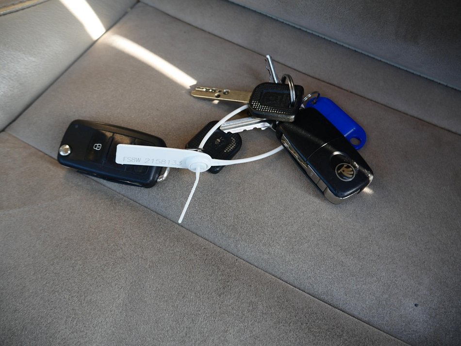 Škoda Superb II 2.0 TDi Elegance 4x4