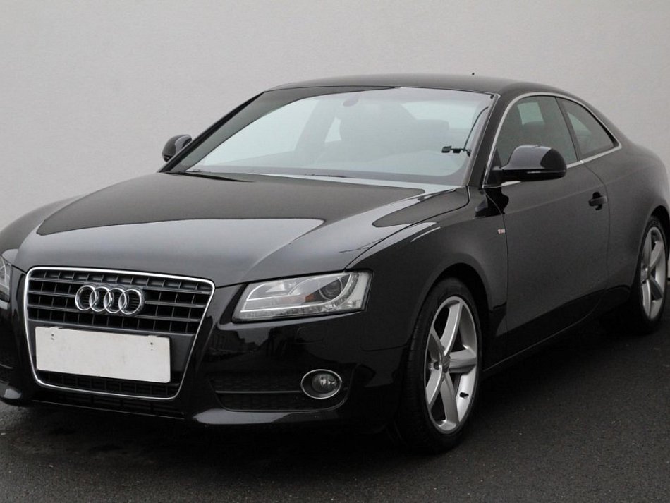 Audi A5 2.0 TDi S-line