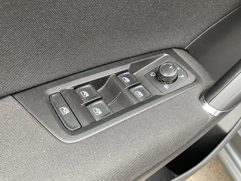 Volkswagen Touran 1.6TDi 