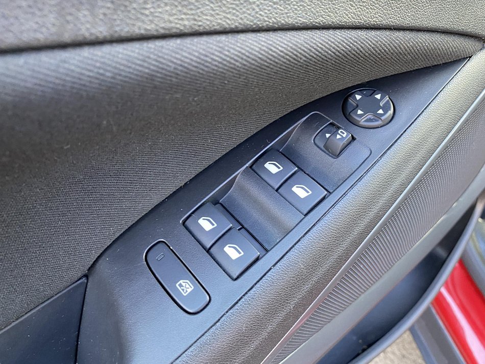 Opel Crossland 1.2 T Elegance