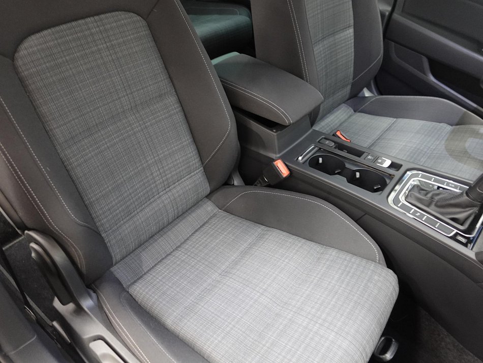 Volkswagen Passat 2.0 TDi 