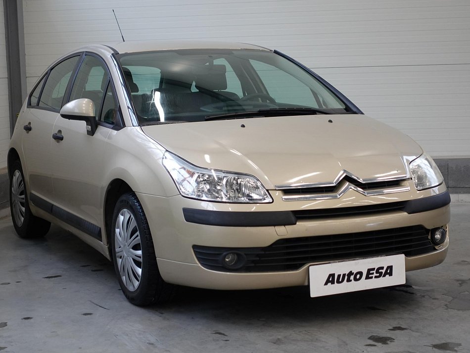Citroën C4 1.4i 