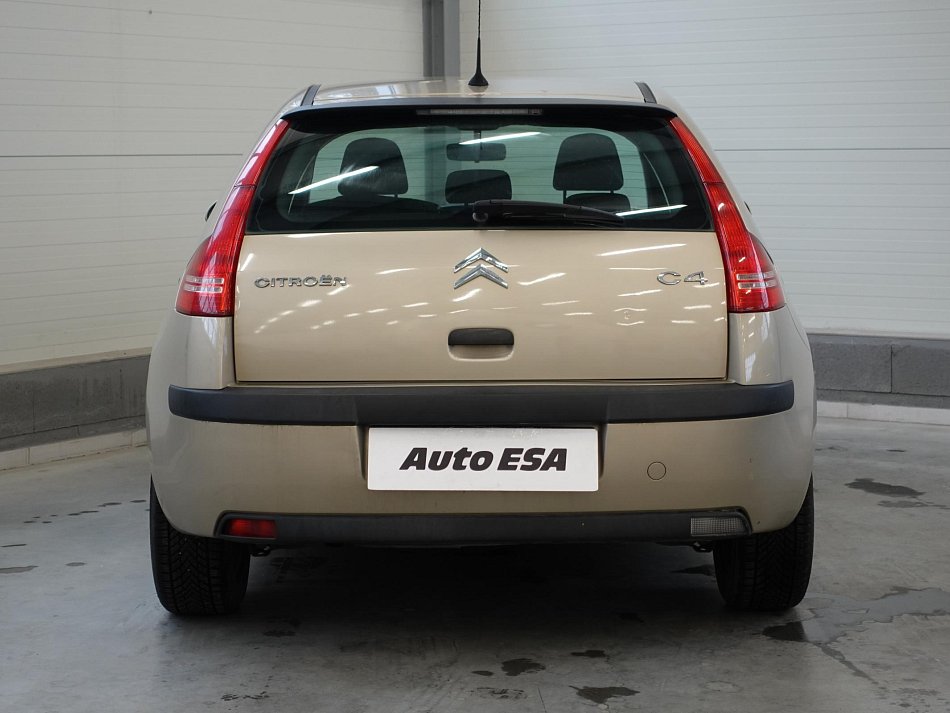 Citroën C4 1.4i 