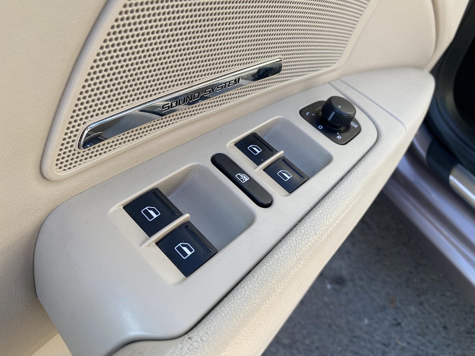 Škoda Superb II 2.0 TDi Elegance 4x4