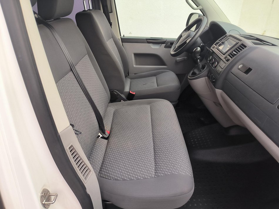 Volkswagen Transporter 2.0TDi  9míst