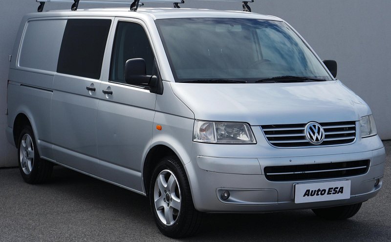 Volkswagen Transporter 2.5TDI  L2 5míst