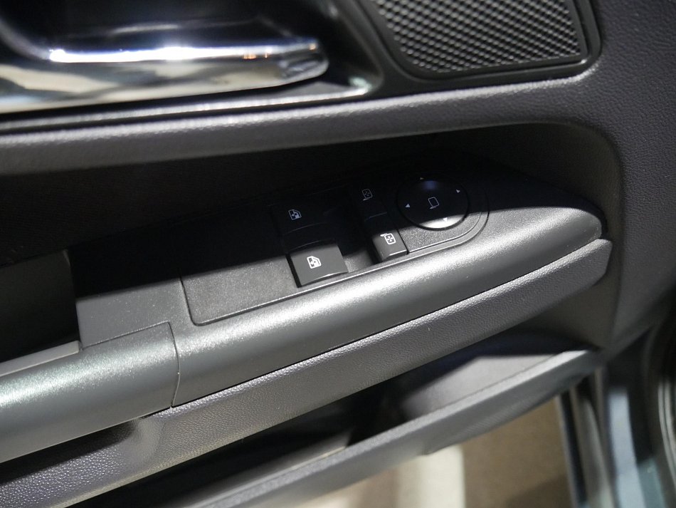 Opel Zafira 1.8 16V  7míst