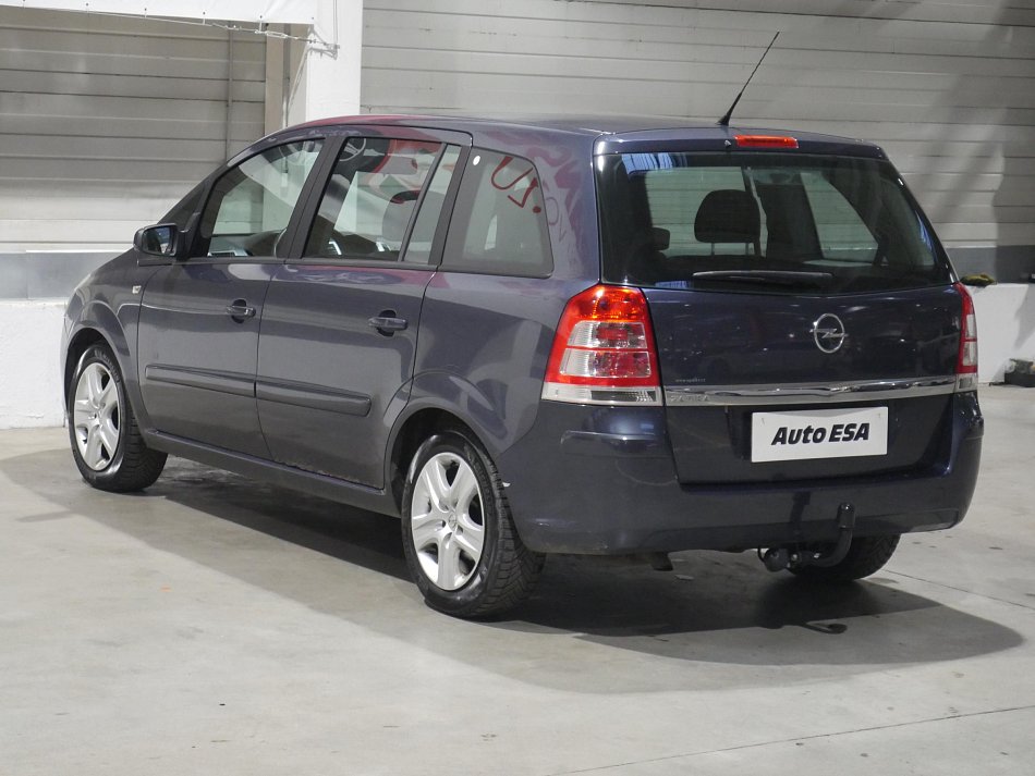 Opel Zafira 1.8 16V  7míst