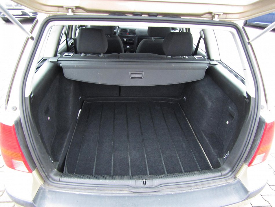 Volkswagen Golf 1.6 16V 