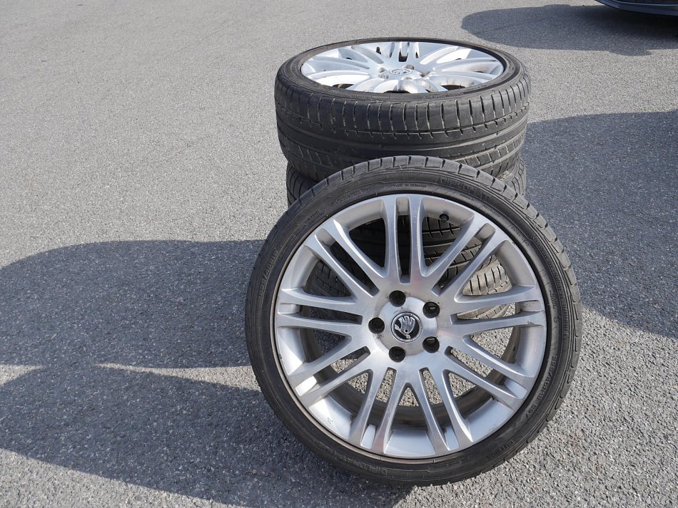 Škoda Superb II 2.0 TDi Elegance