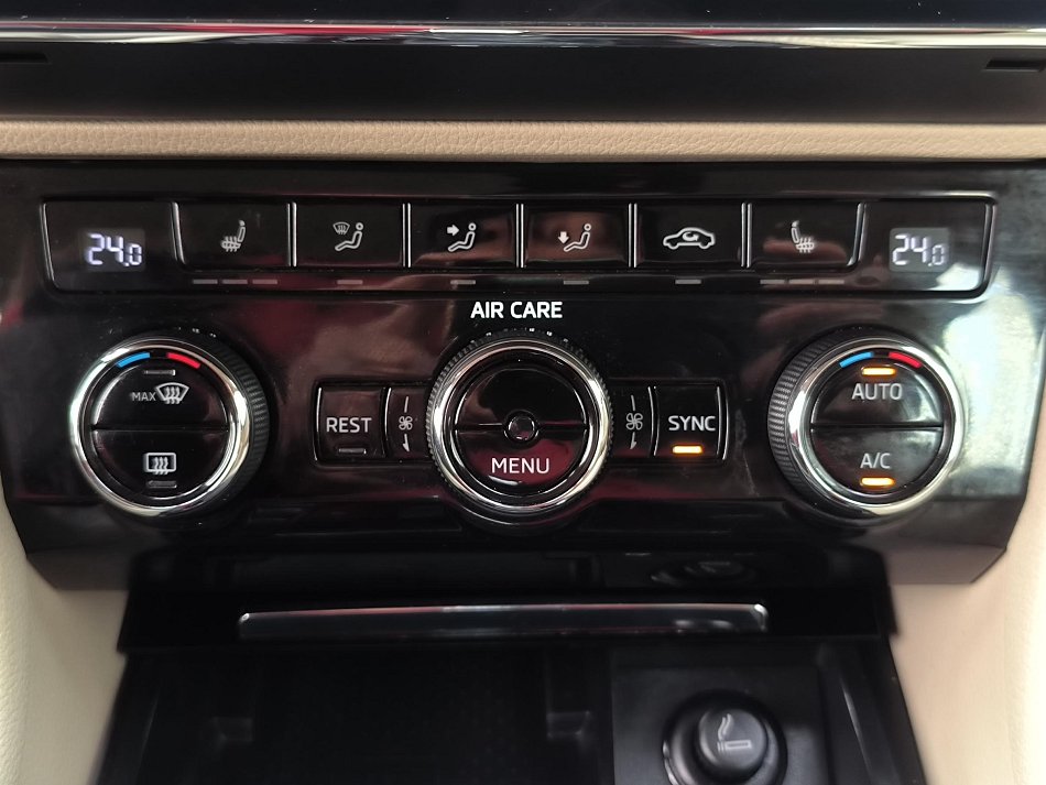 Škoda Superb III 1.6 TDi Style