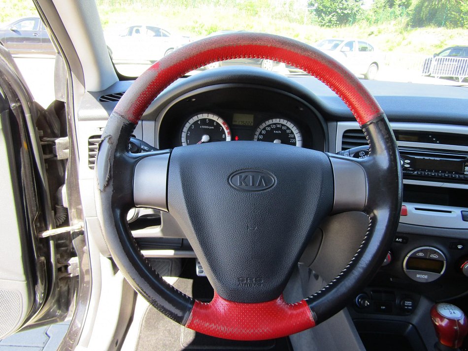 Kia Rio 1.6 i 