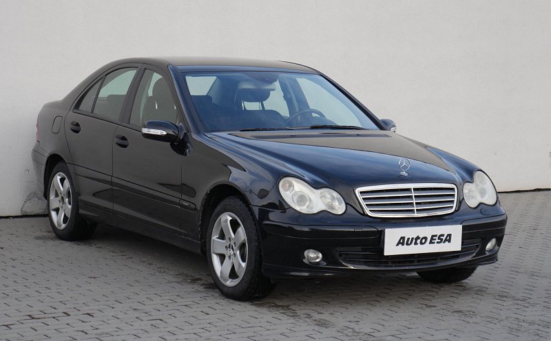 Mercedes-Benz Třída C 2.2 CDi  C220