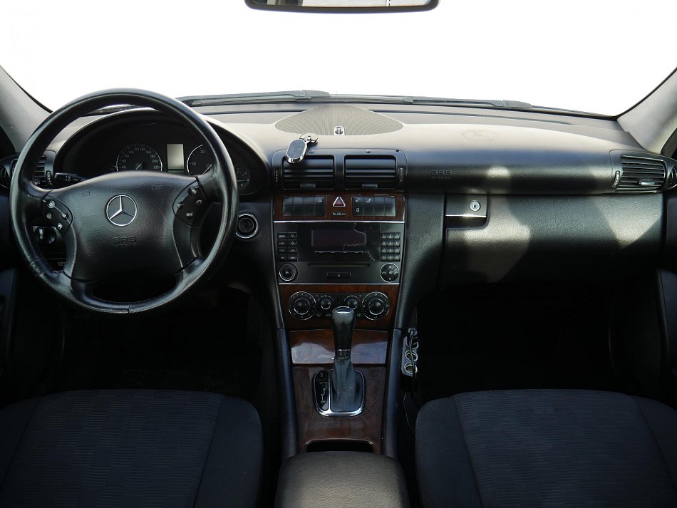 Mercedes-Benz Třída C 2.2 CDi  C220