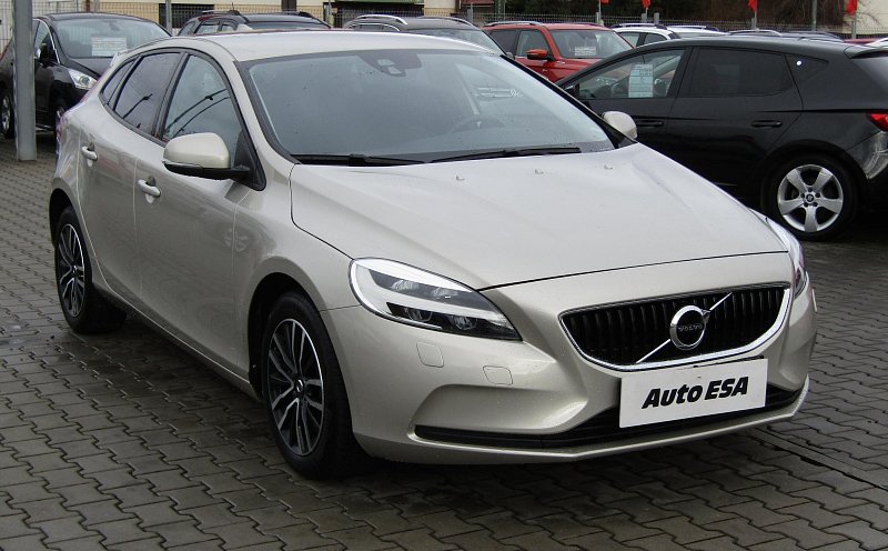 Volvo V40 2.0 D4 