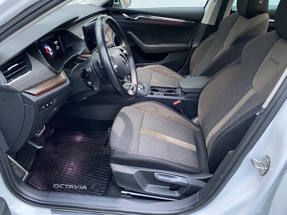 Škoda Octavia IV 2.0 TDi Scout 4x4