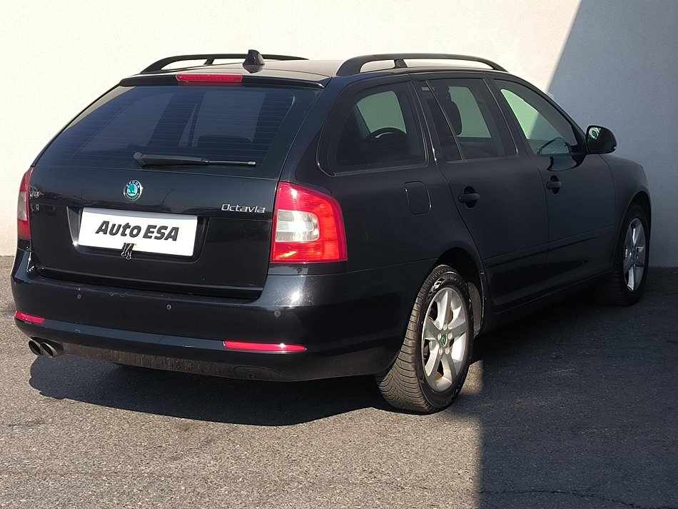 Škoda Octavia II 2.0 TDi Elegance