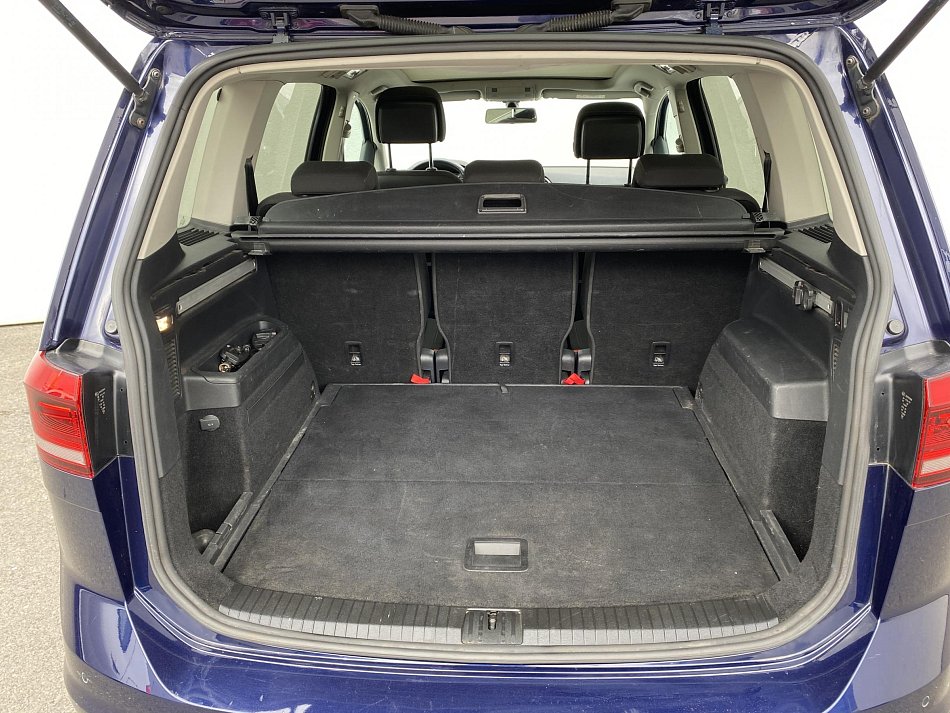 Volkswagen Touran 2.0 TDi 