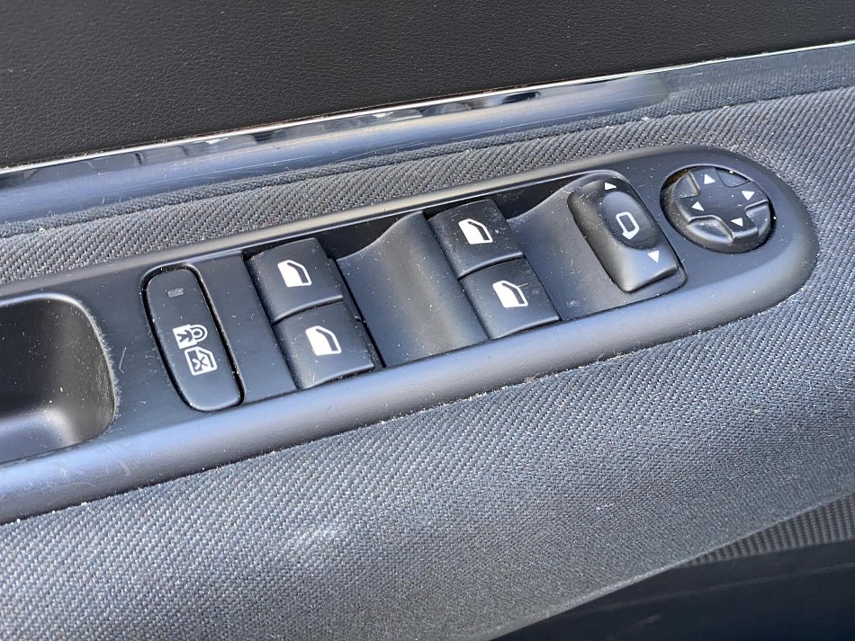 Peugeot 5008 1.6 16V 