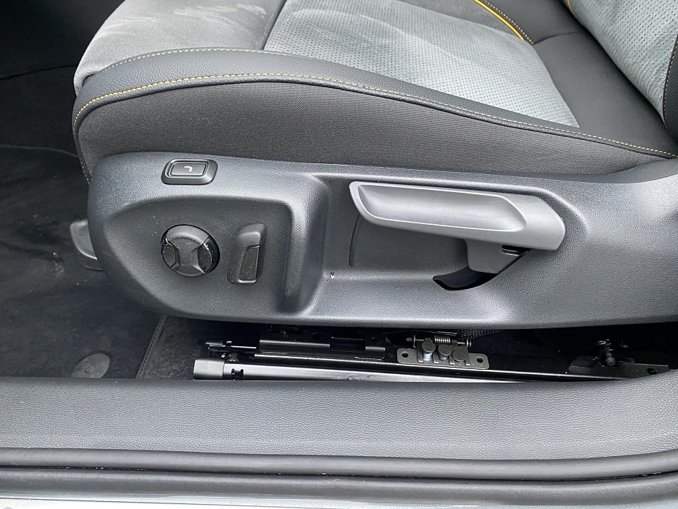 Škoda Superb IV 2.0 TDi Selection