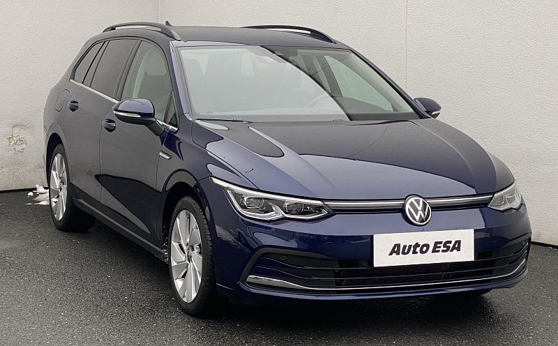 Volkswagen Golf 1.5 e-TSi Style