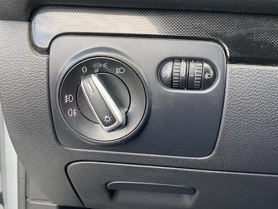 Volkswagen Golf 1.6 TDi 