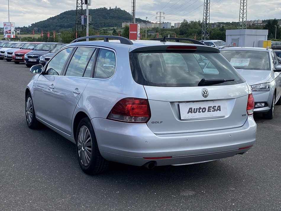 Volkswagen Golf 1.6 TDi 