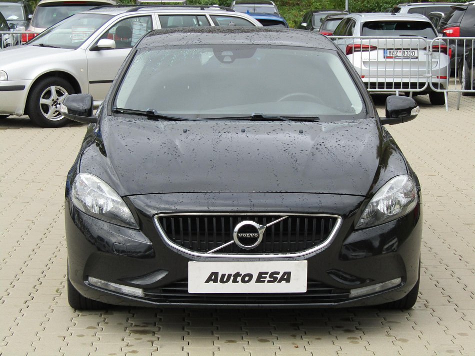 Volvo V40 2.0D 