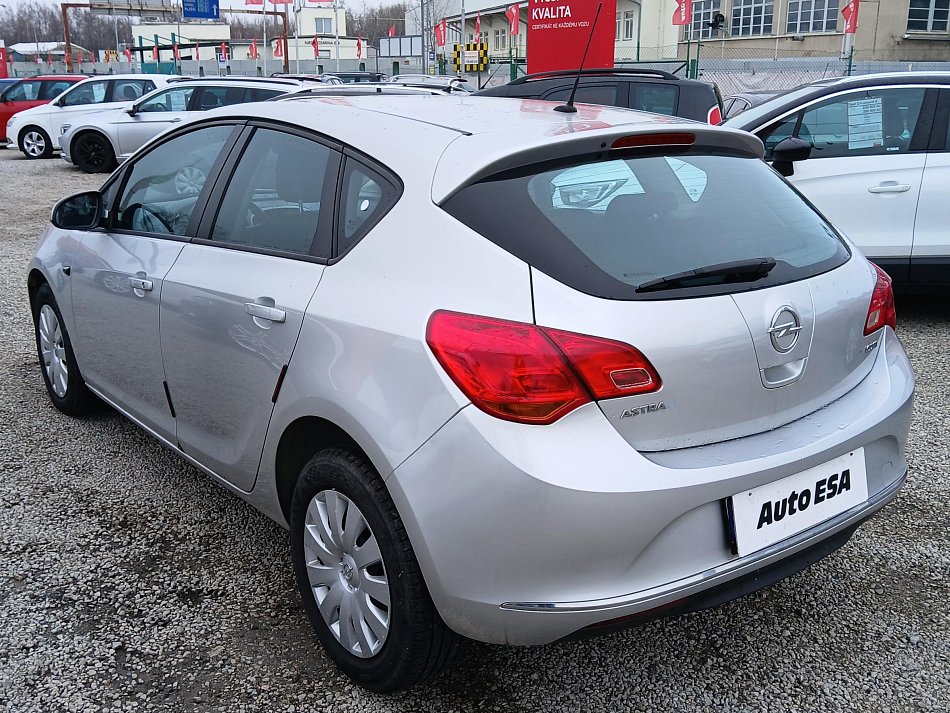 Opel Astra 1.6 CDTi 