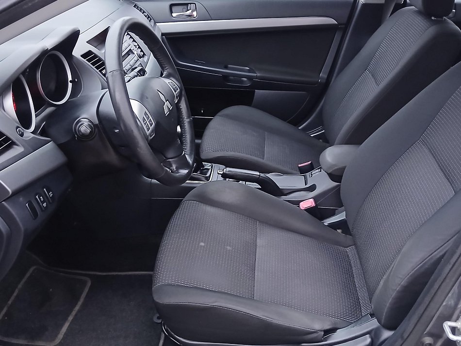 Mitsubishi Lancer 1.8 Di-D 