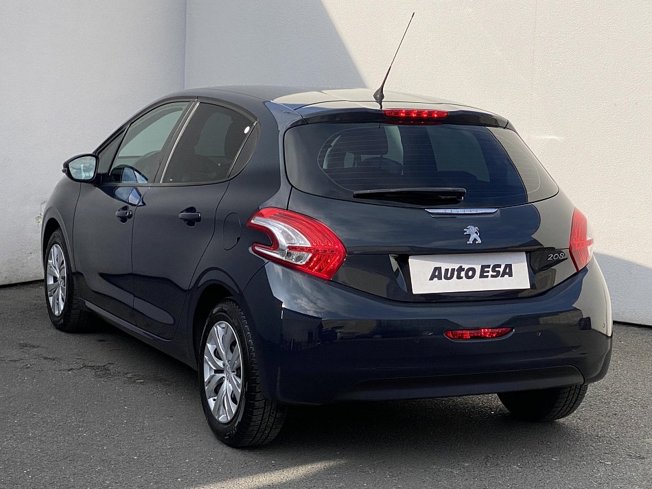 Peugeot 208 1.0 i 