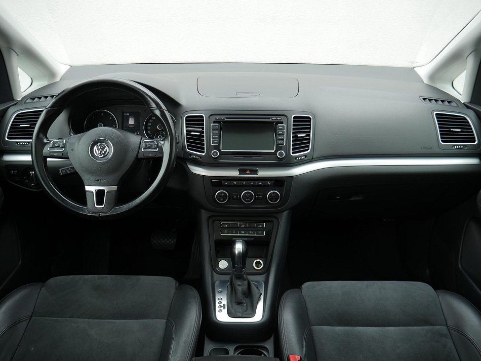 Volkswagen Sharan 2.0 TDi 