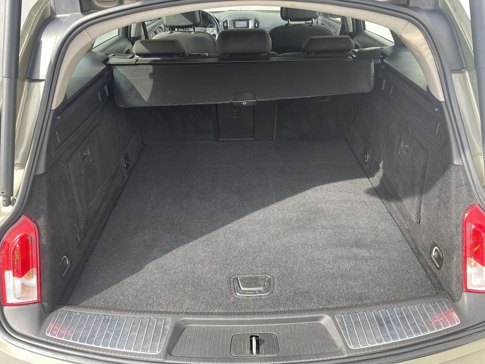 Opel Insignia 2.0 CDTi 