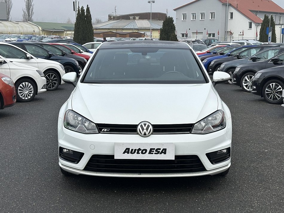 Volkswagen Golf 1.2TSI 