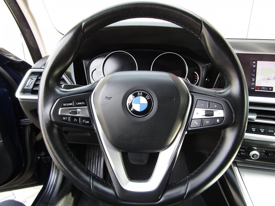 BMW Řada 3 2.0 D Sport Line 320d xDrive
