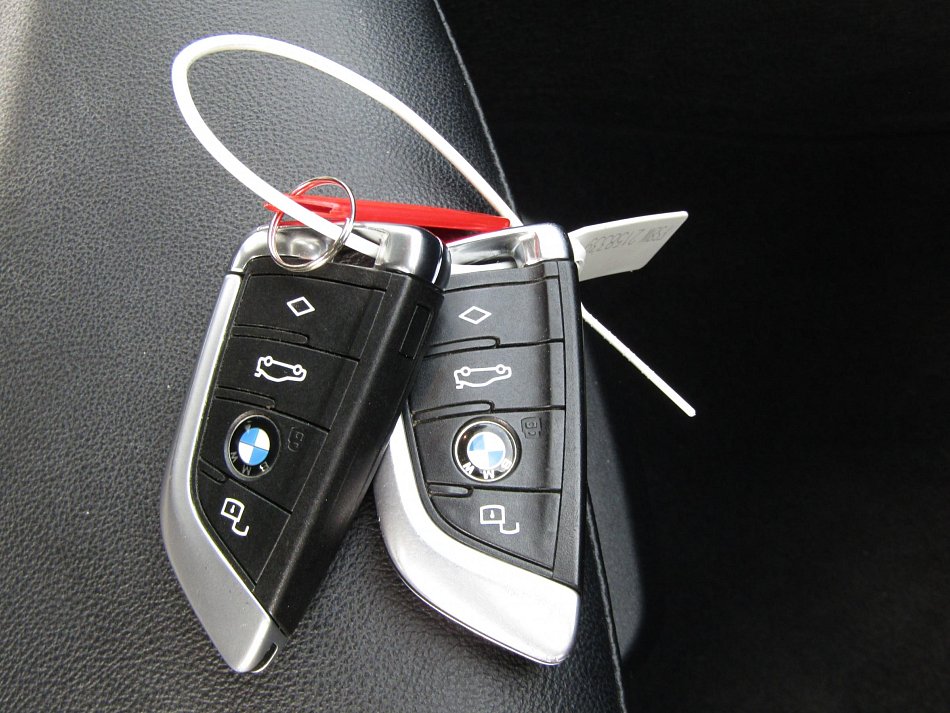 BMW Řada 3 2.0 D Sport Line 320d xDrive