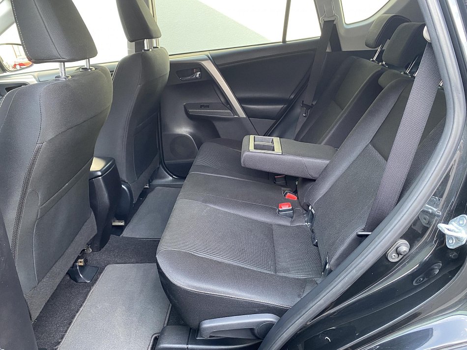 Toyota RAV4 2.0 D-4D Active