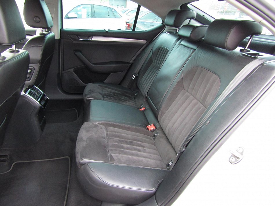 Škoda Superb III 2.0 TSi Style