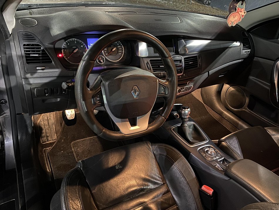 Renault Laguna 2.0 dCi  4Control