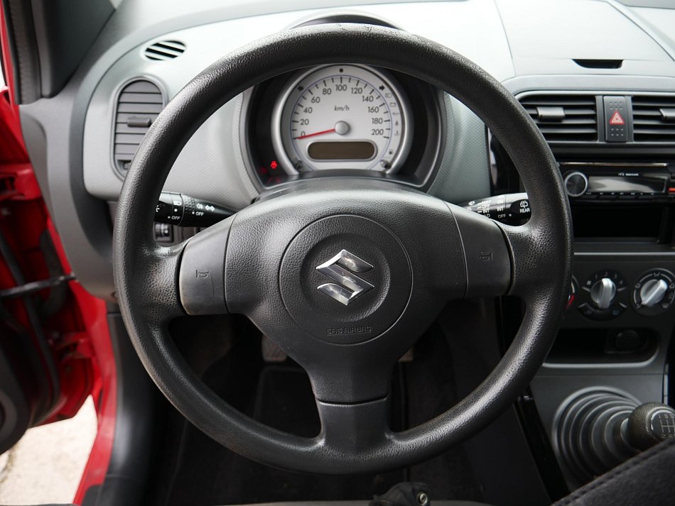 Suzuki Splash 1.0i 