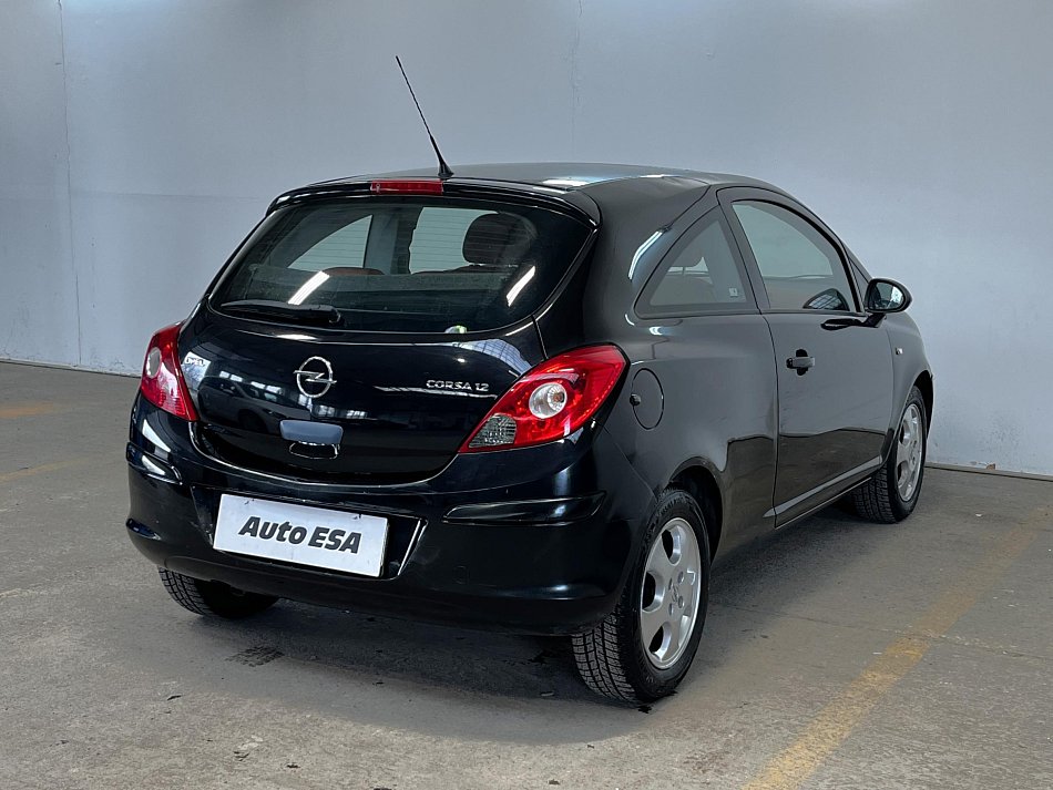 Opel Corsa 1.6i 