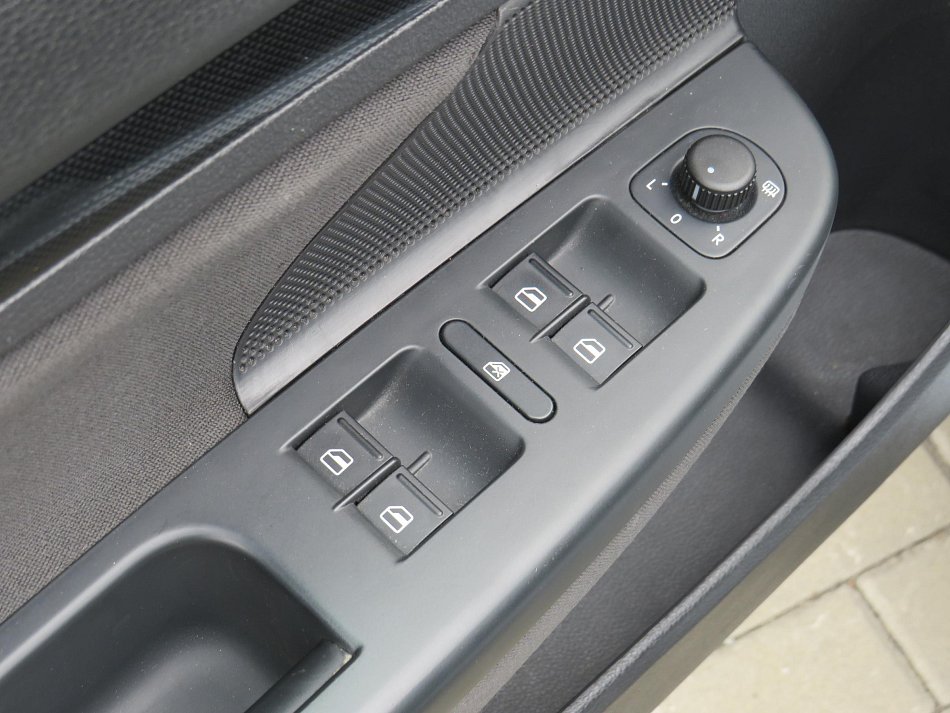 Volkswagen Golf 1.6 TDi 