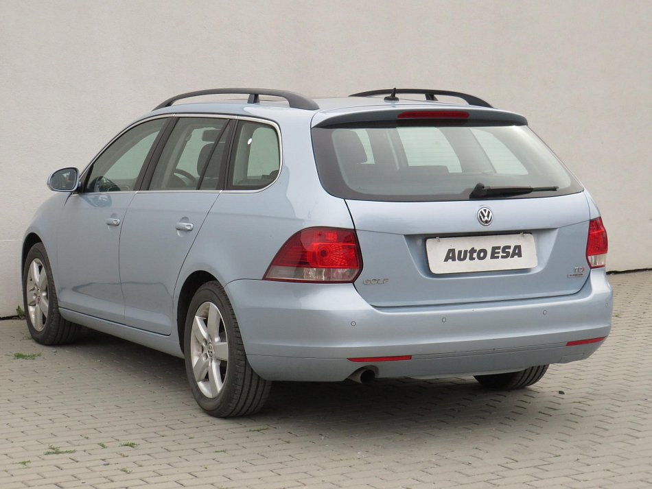 Volkswagen Golf 1.6 TDi 