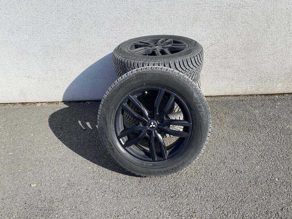 Mitsubishi Eclipse Cross 1.5T-MiVEC  4x4