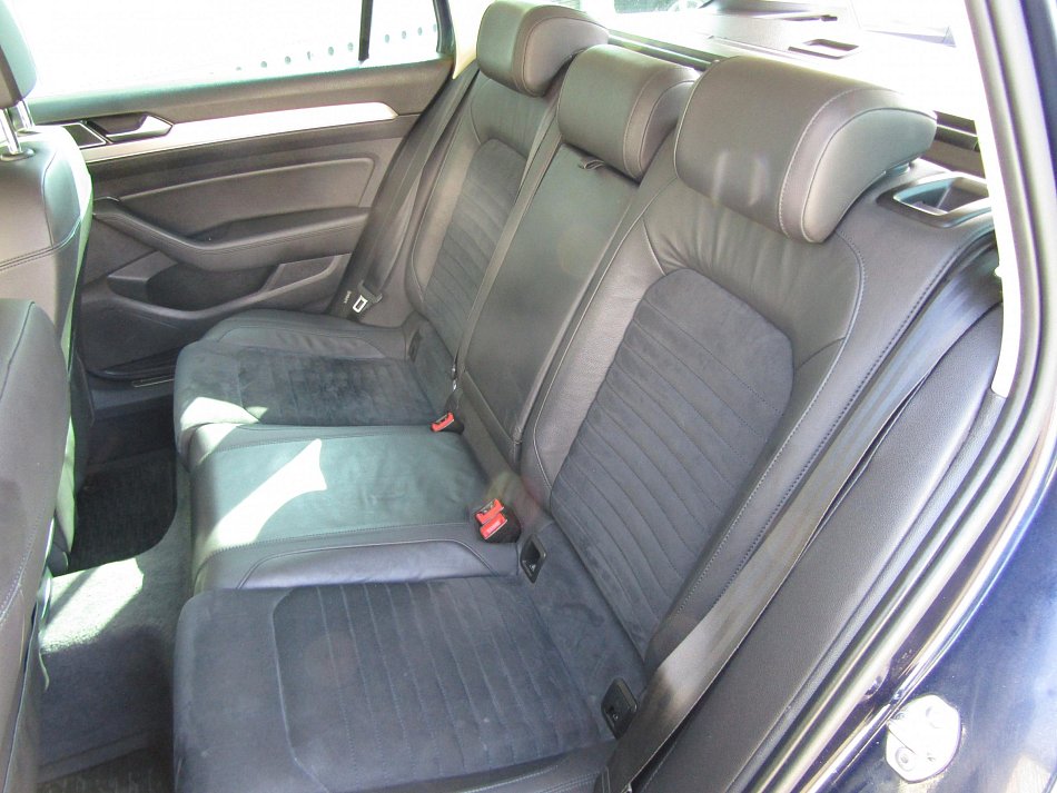 Volkswagen Passat 2.0 TDi Highline