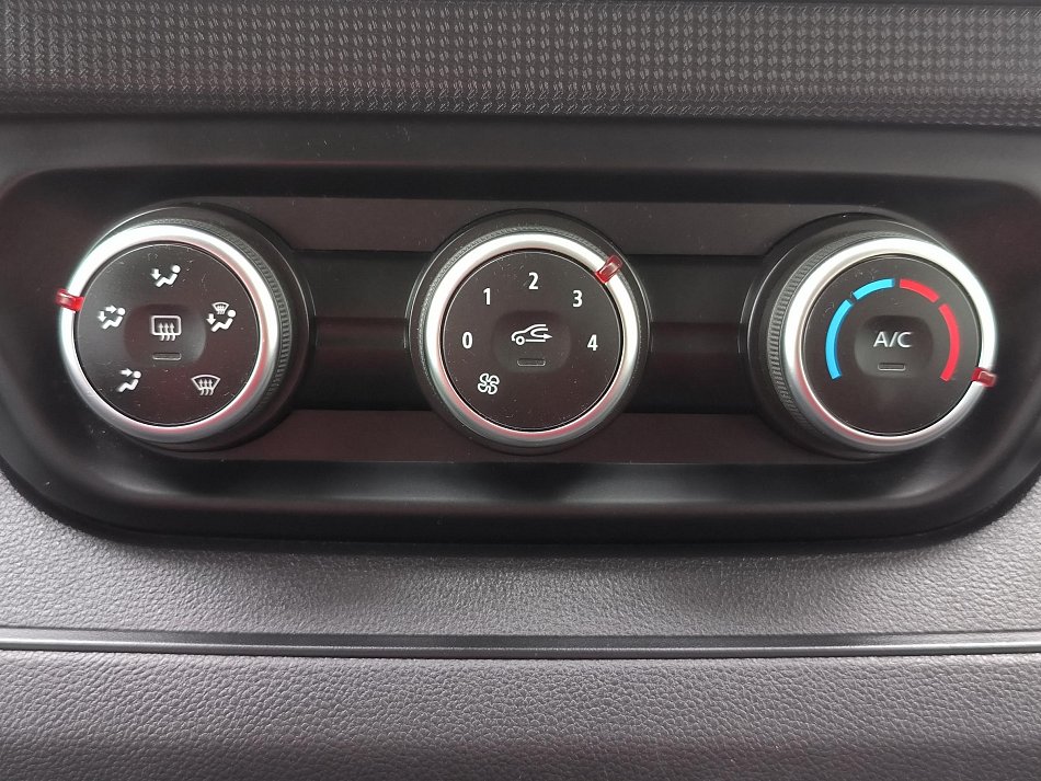 Renault Trafic 2.0dCi  L2 9míst